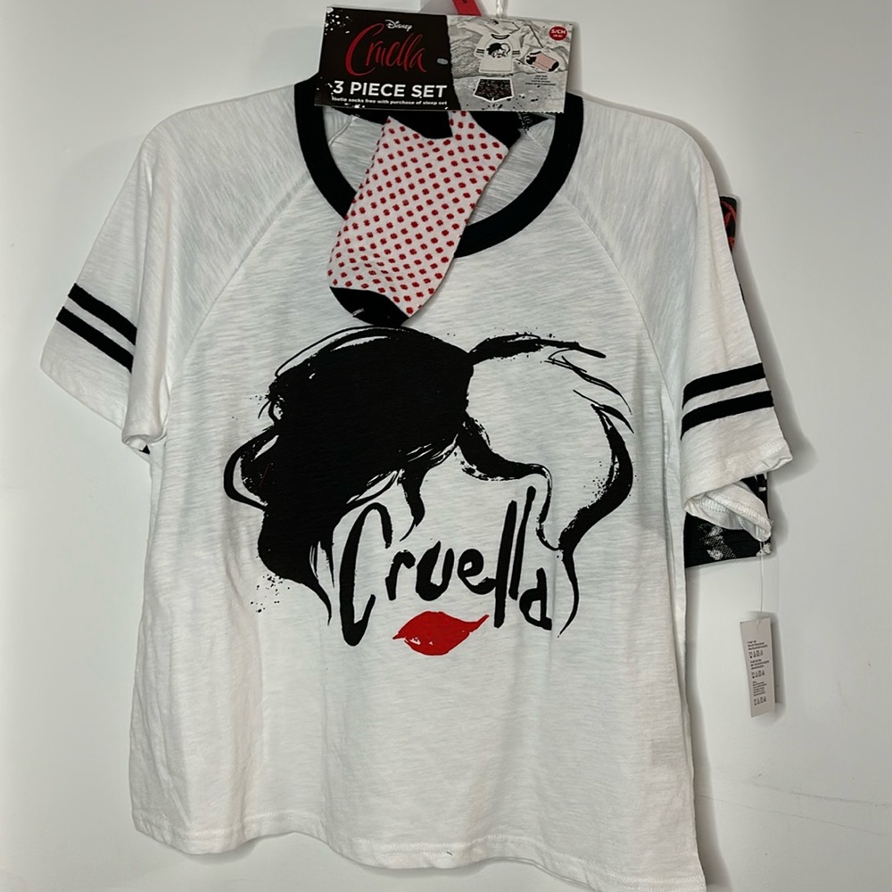 Cruella 3 piece pajama set